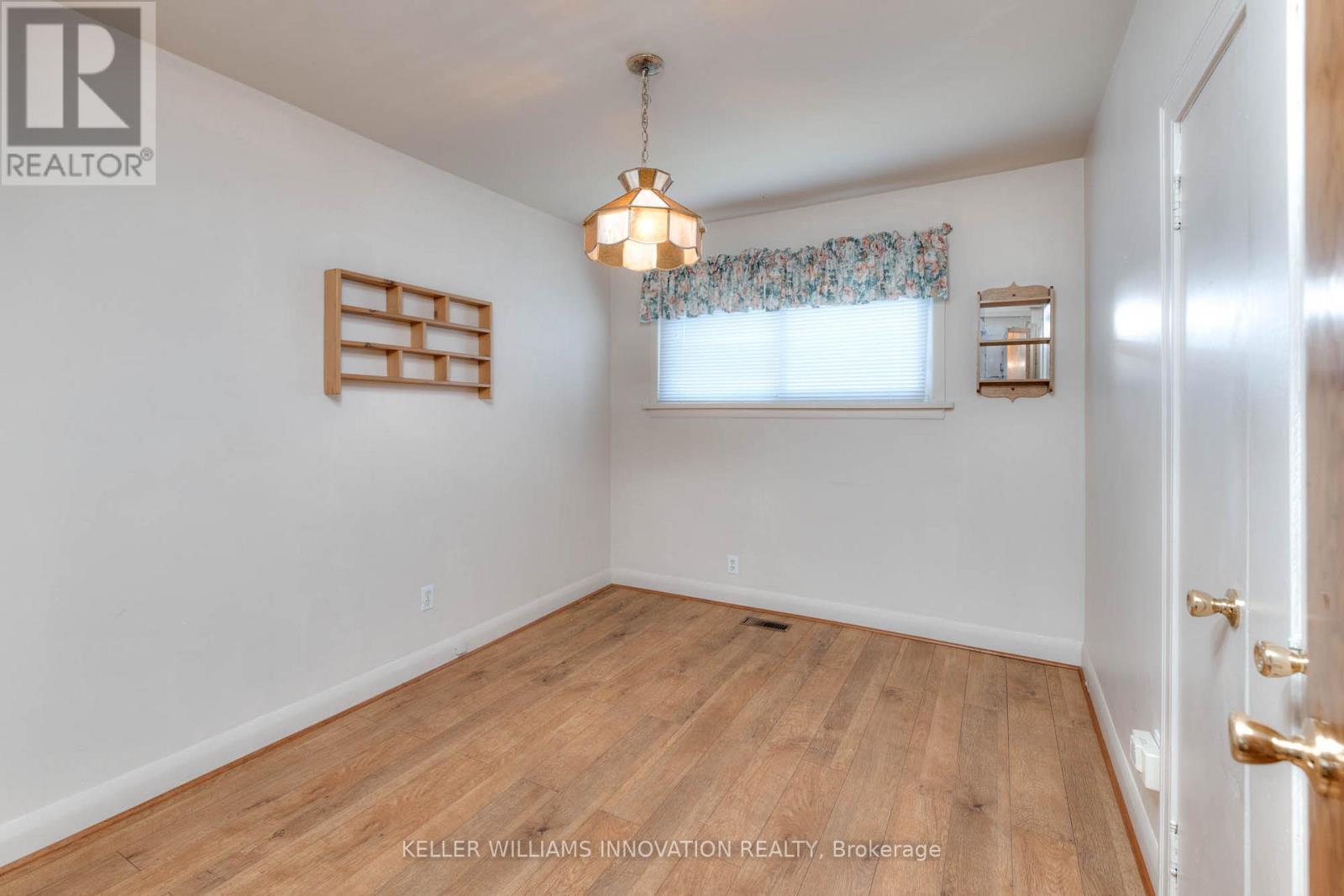 Photo 18 of 147 Clark Avenue, Kitchener ON