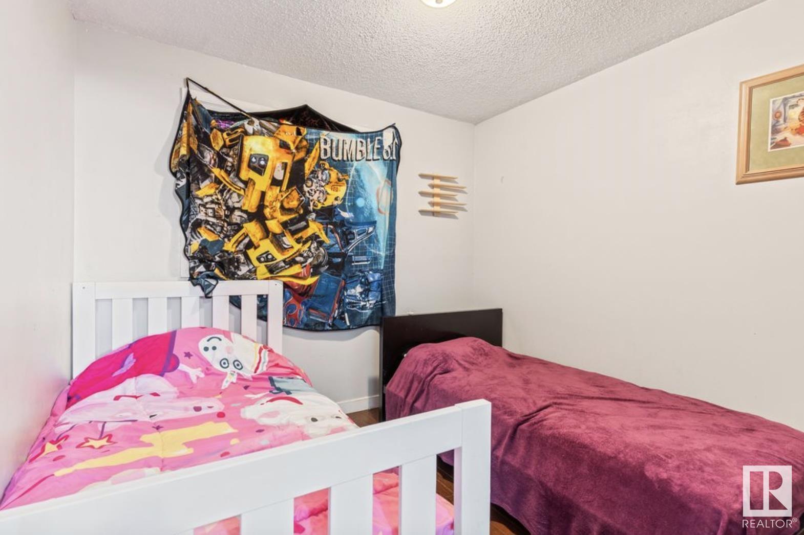 Photo 10 of 16121 110 Avenue Nw, Edmonton AB