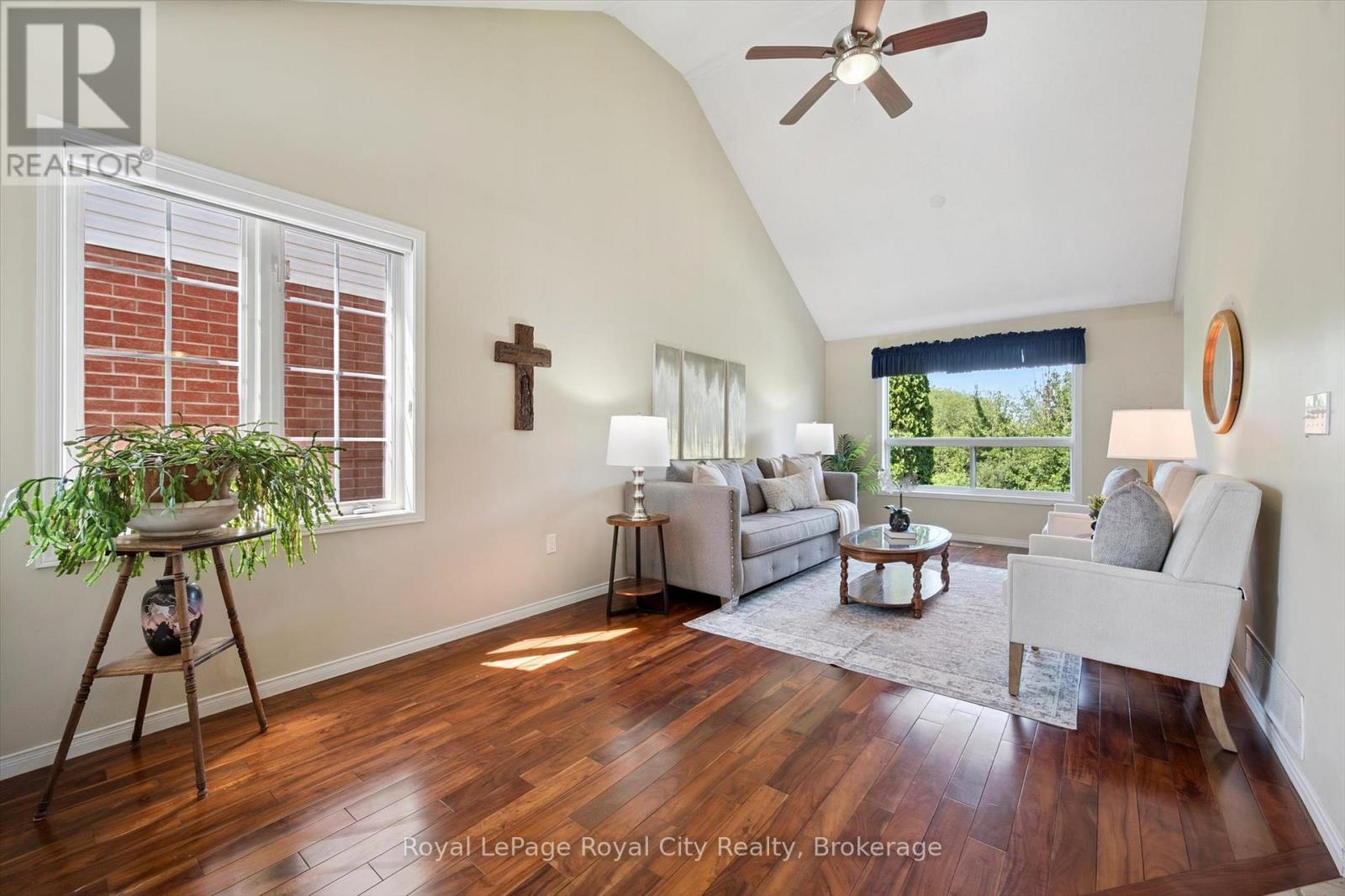 Photo 10 of 347 Starwood Drive, Guelph ON