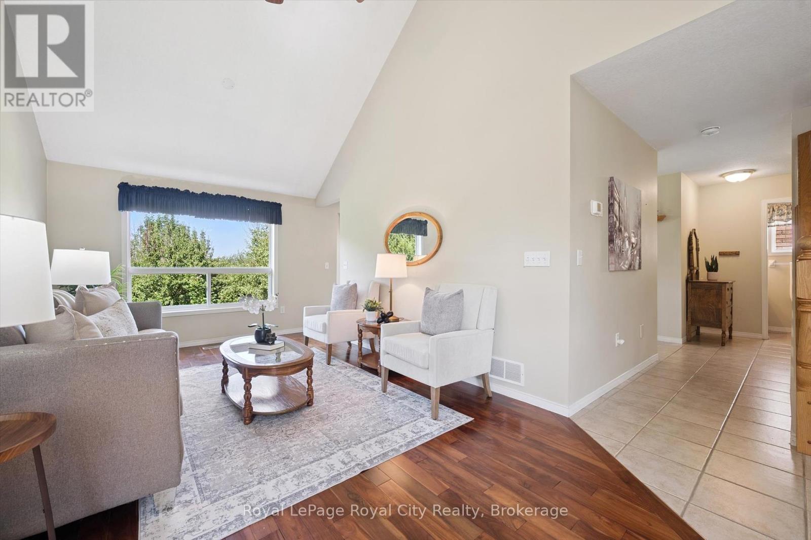 Photo 11 of 347 Starwood Drive, Guelph ON