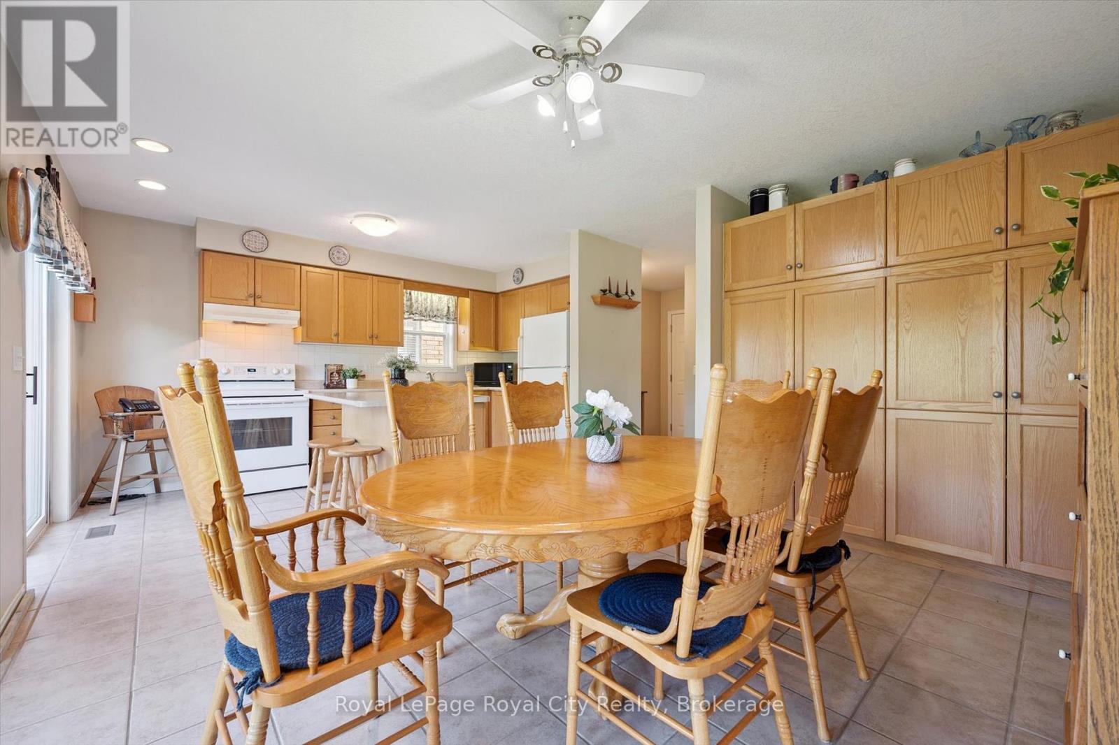 Photo 15 of 347 Starwood Drive, Guelph ON