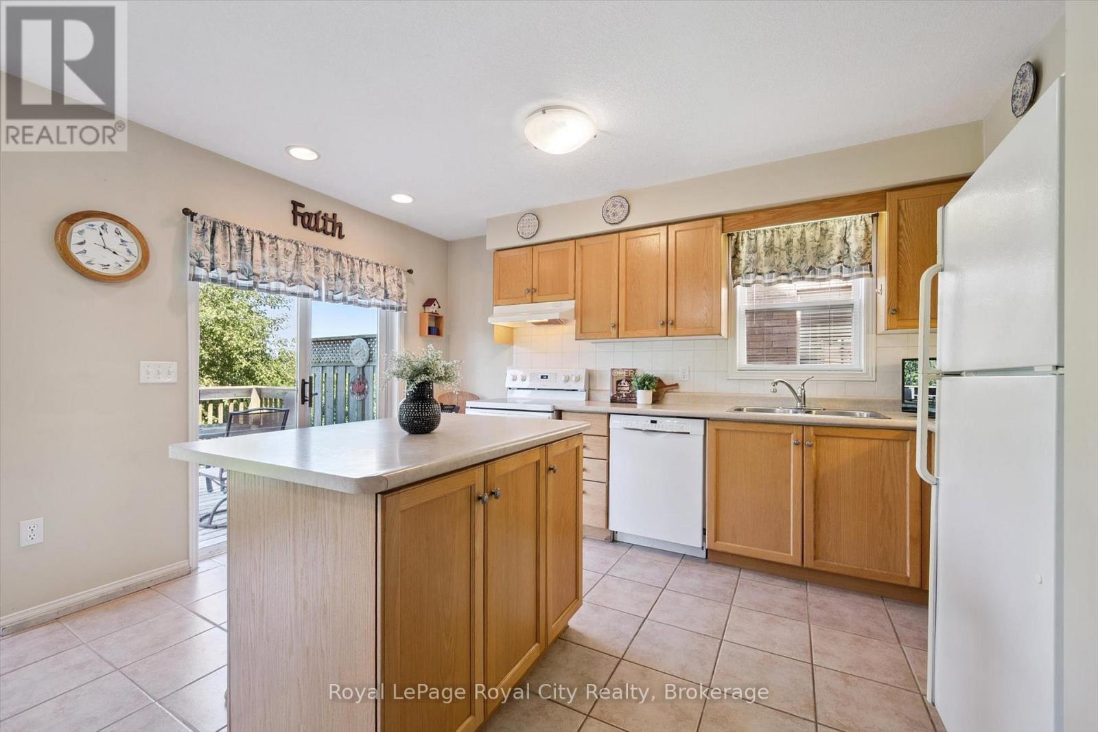 Photo 21 of 347 Starwood Drive, Guelph ON
