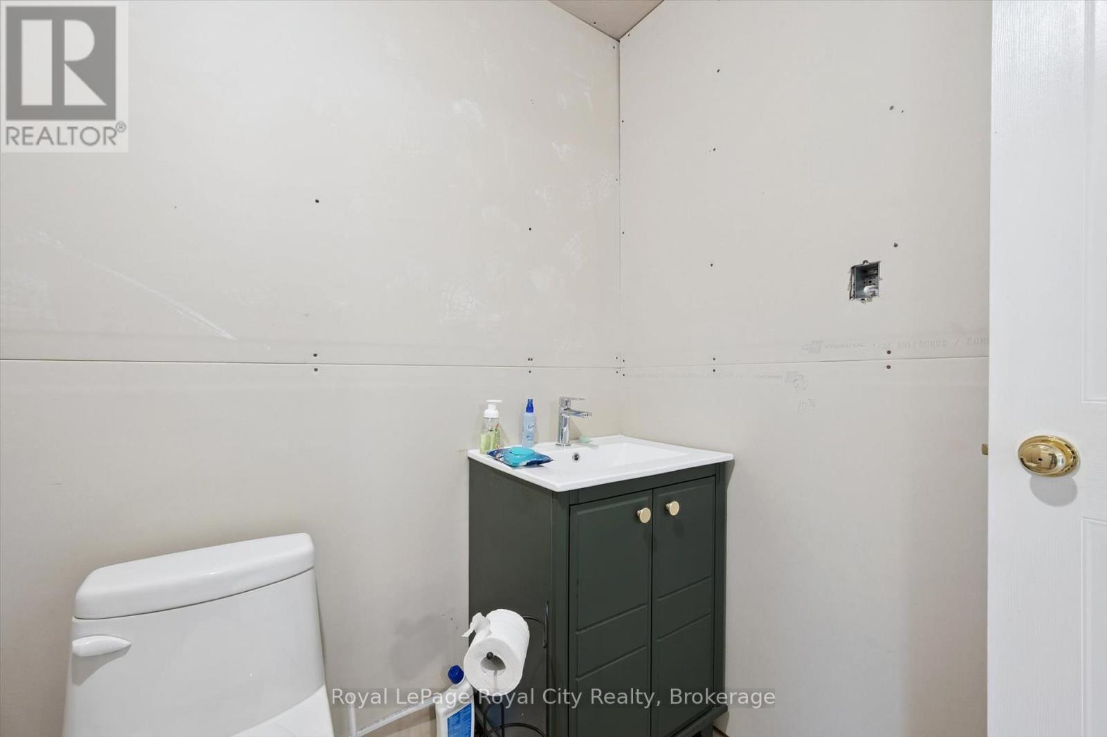Photo 40 of 347 Starwood Drive, Guelph ON