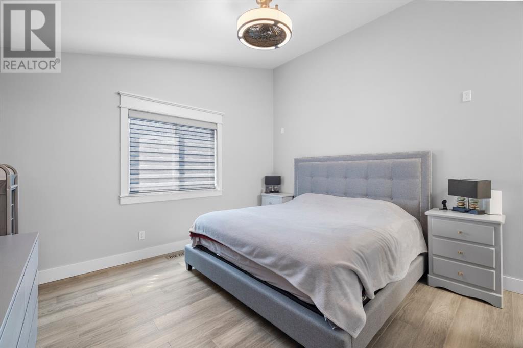 Single Family House Bungalow for Sale in  Valley Meadow Close NW Valley Ridge Calgary 