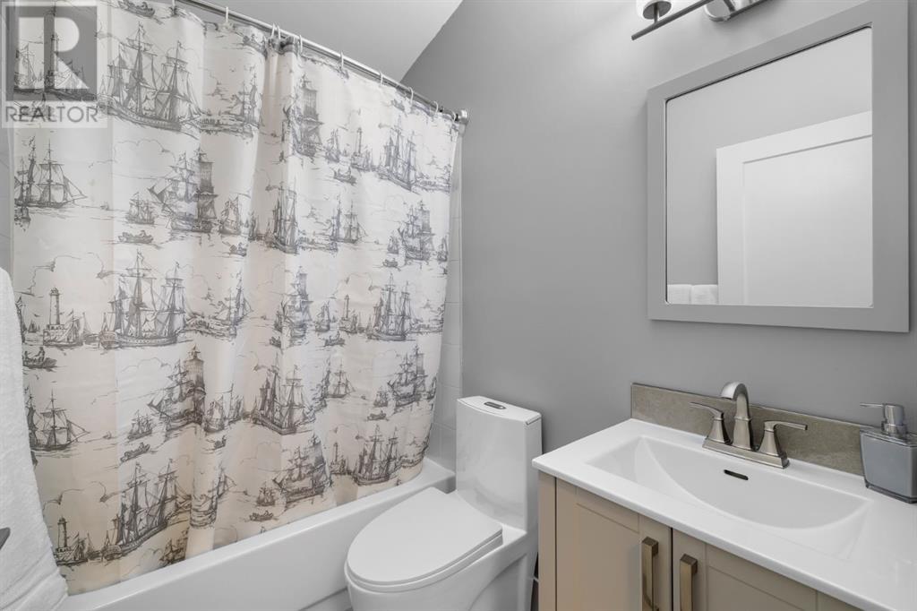 Single Family House Bungalow for Sale in  Valley Meadow Close NW Valley Ridge Calgary 