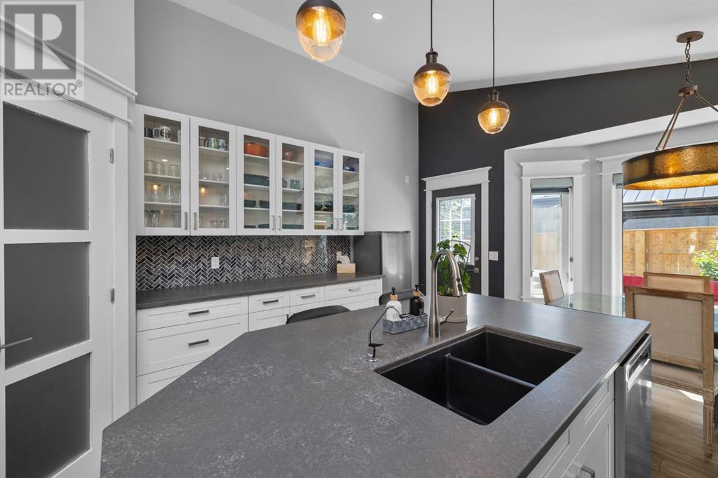 Single Family House Bungalow for Sale in  Valley Meadow Close NW Valley Ridge Calgary 