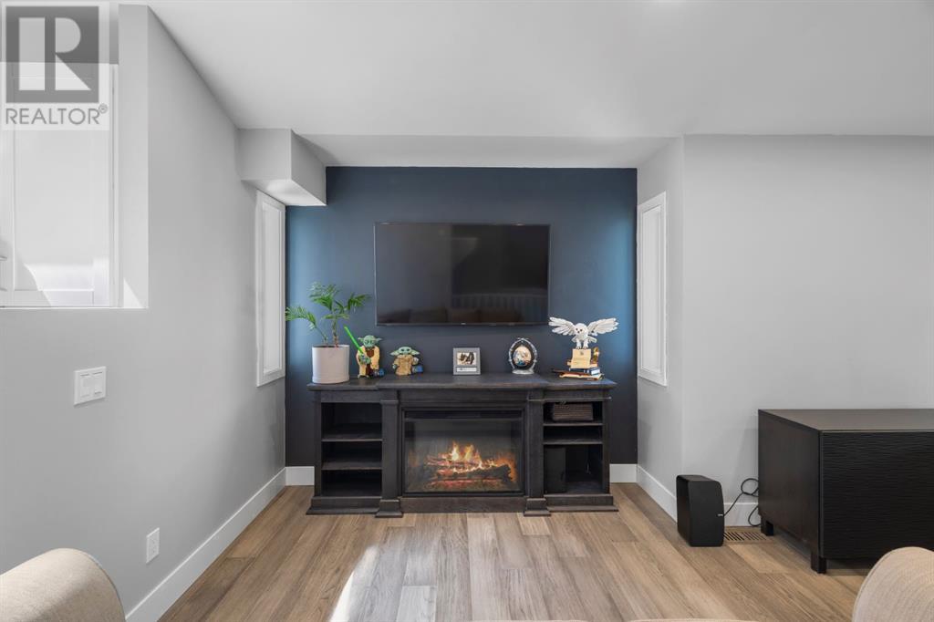Single Family House Bungalow for Sale in  Valley Meadow Close NW Valley Ridge Calgary 