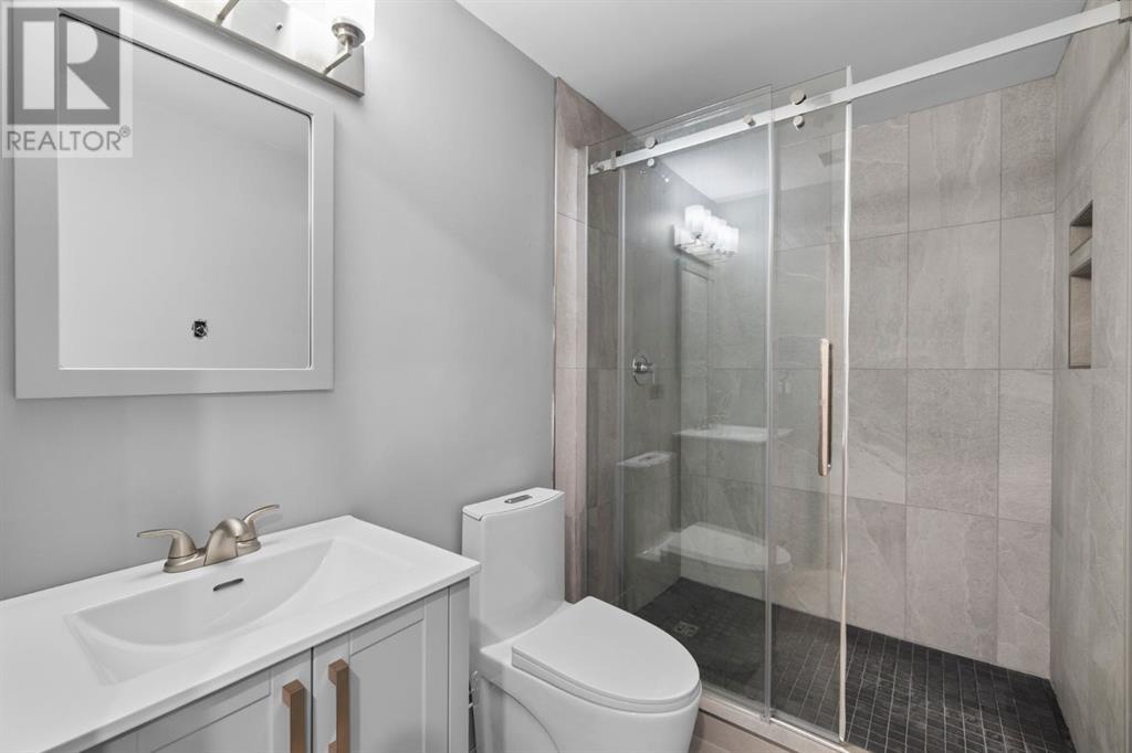 Single Family House Bungalow for Sale in  Valley Meadow Close NW Valley Ridge Calgary 