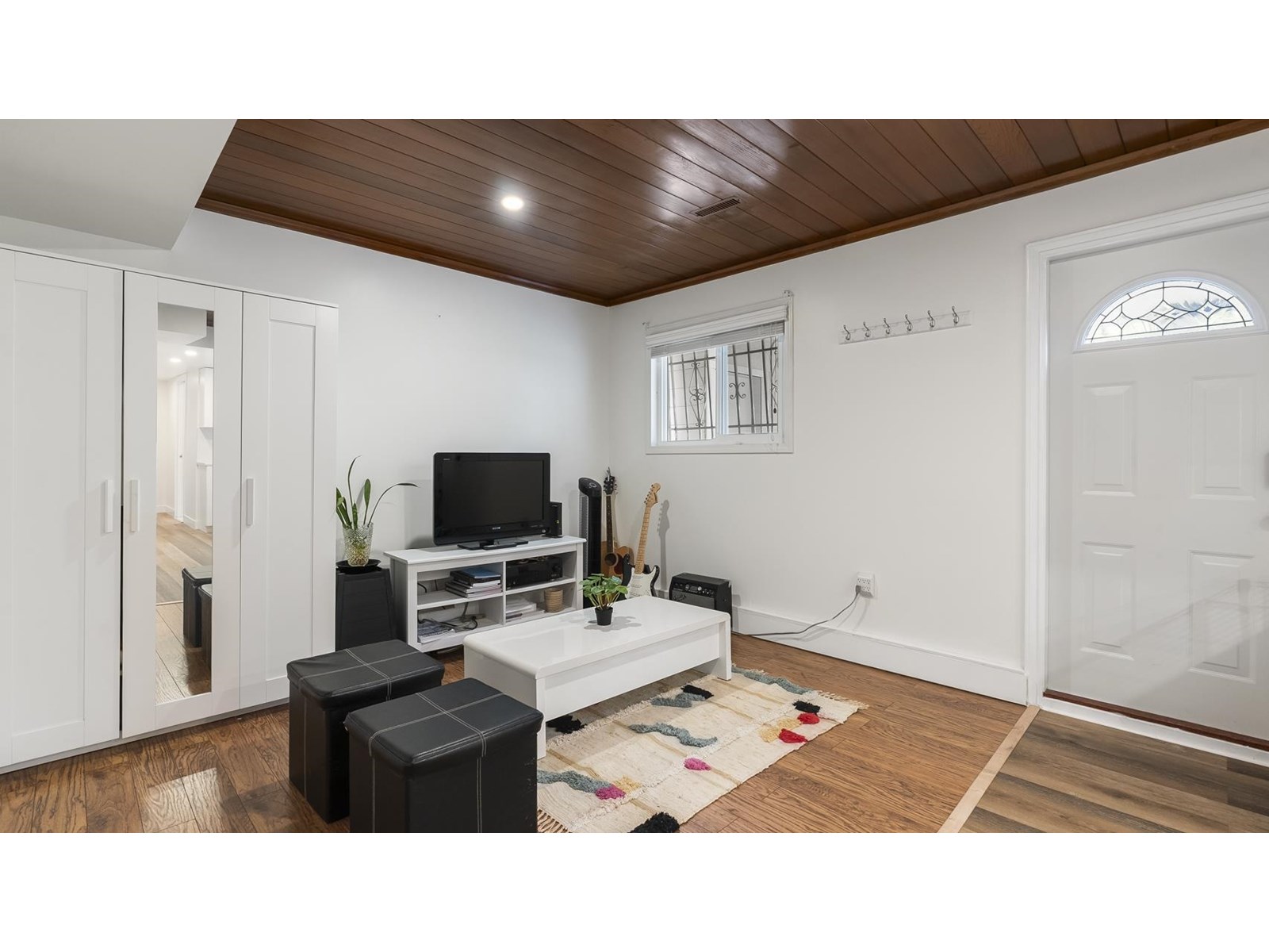 Photo 23 of 14409 Chartwell Drive, Surrey BC