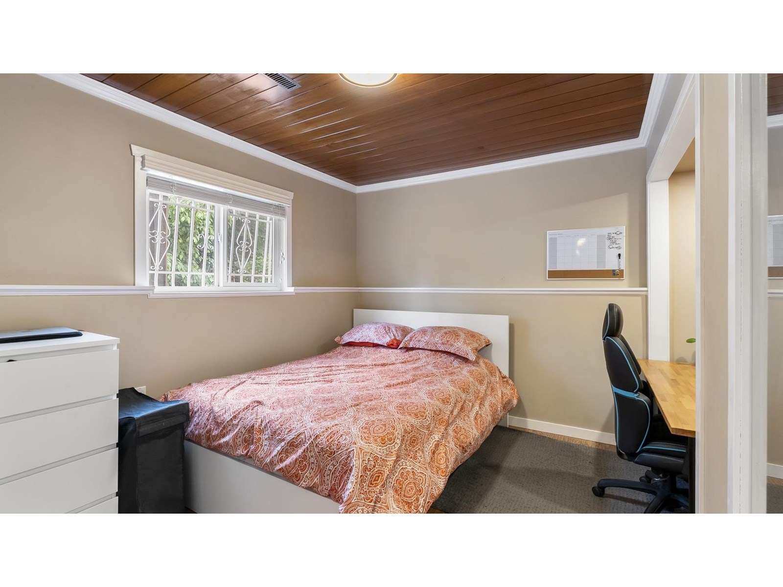 Photo 24 of 14409 Chartwell Drive, Surrey BC