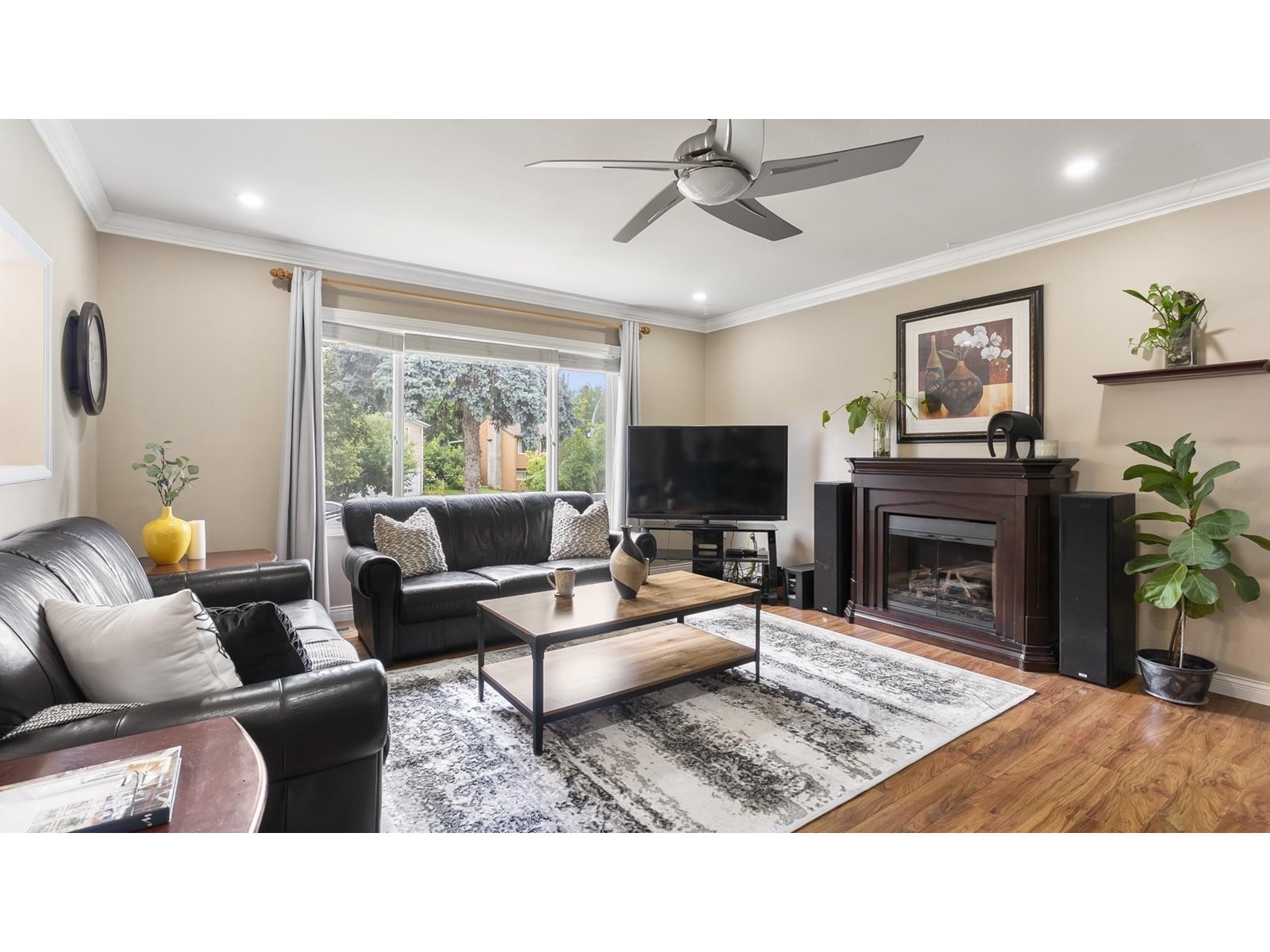 Photo 5 of 14409 Chartwell Drive, Surrey BC