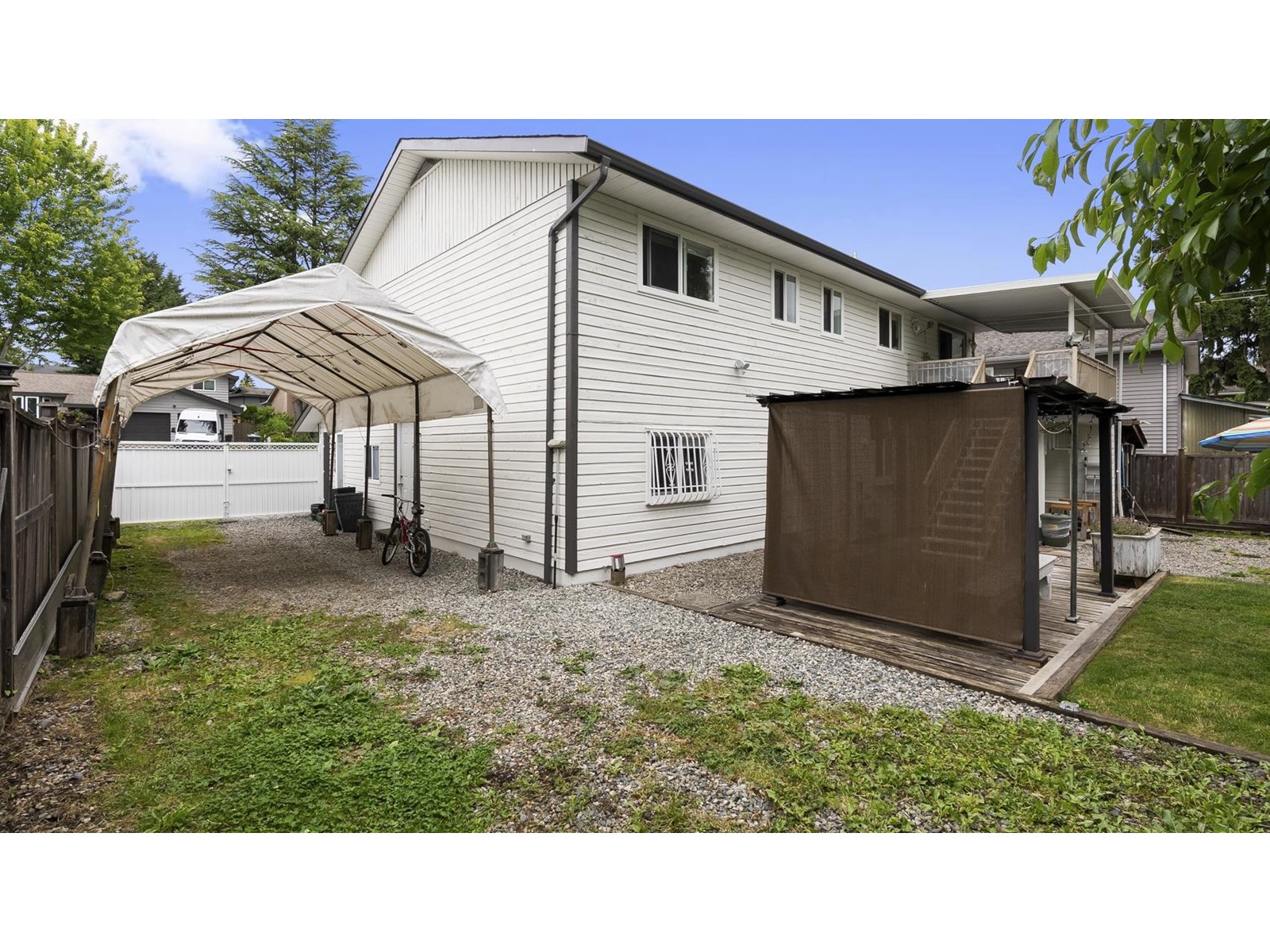 Photo 37 of 14409 Chartwell Drive, Surrey BC