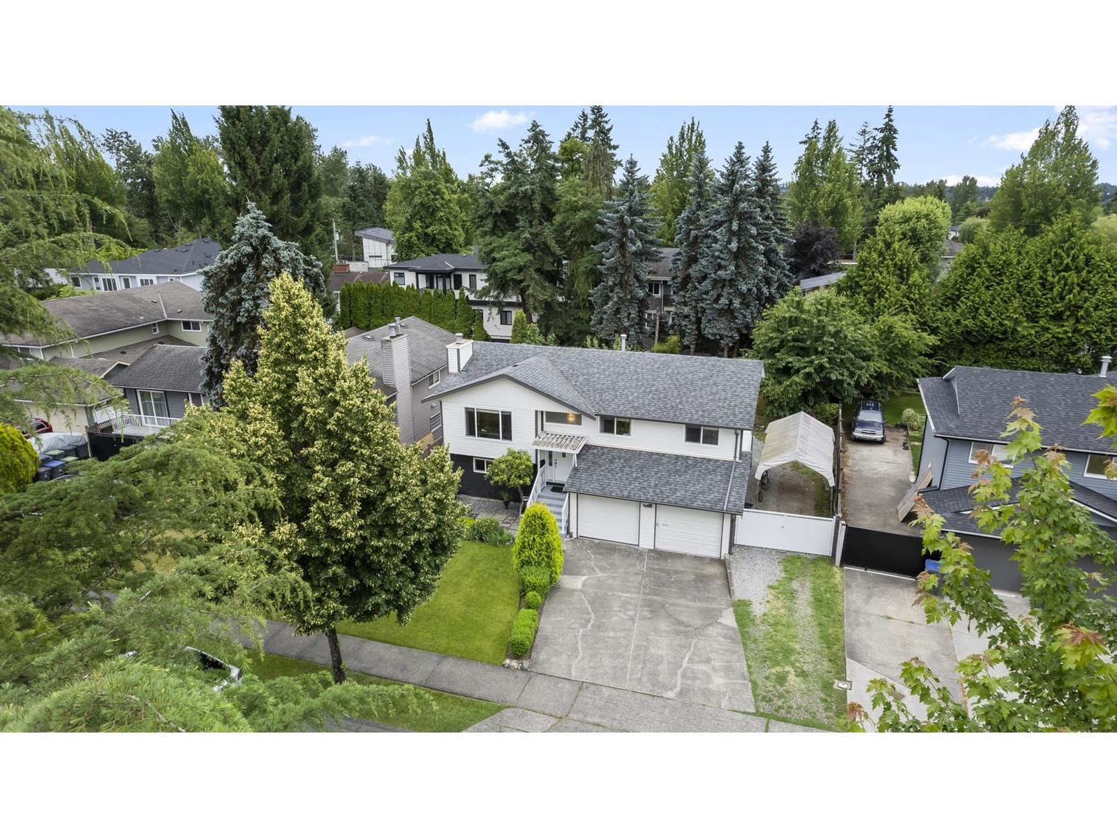 Photo 38 of 14409 Chartwell Drive, Surrey BC