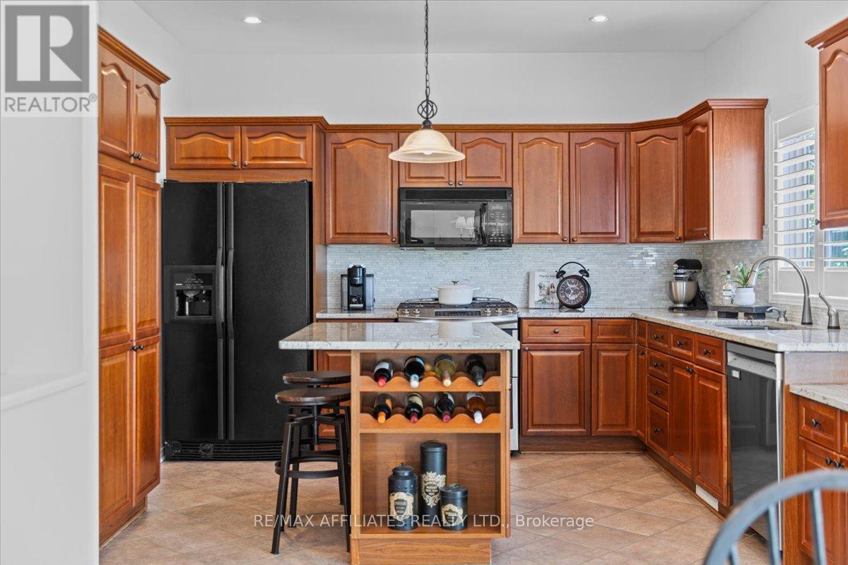 Photo 35 of 57 Insmill Crescent, Ottawa ON