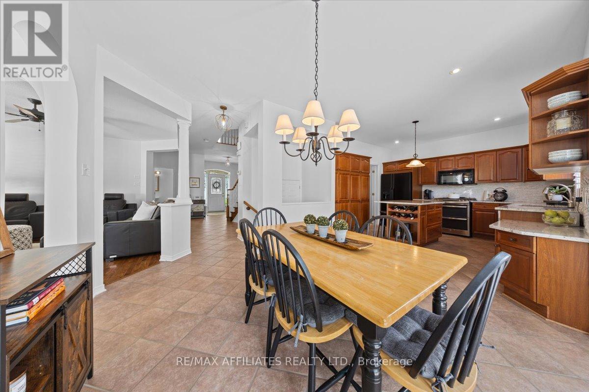 Photo 36 of 57 Insmill Crescent, Ottawa ON