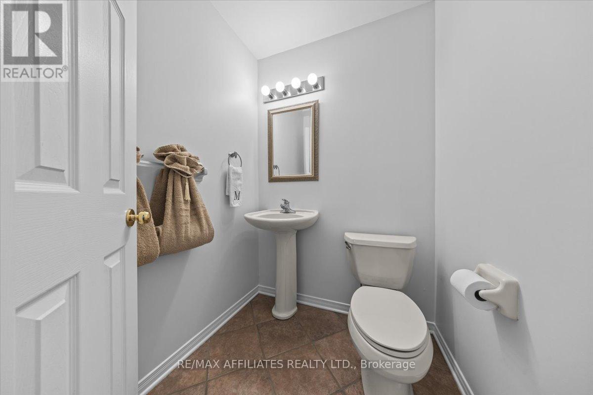 Photo 45 of 57 Insmill Crescent, Ottawa ON