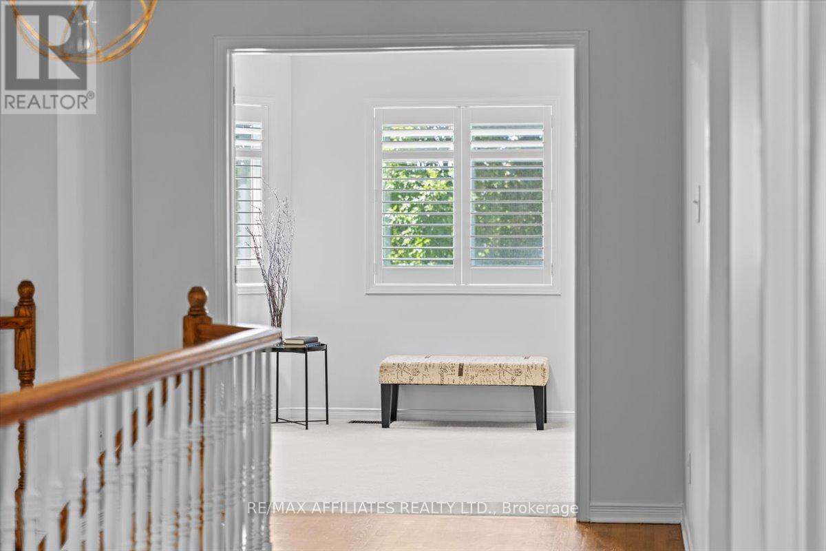 Photo 12 of 57 Insmill Crescent, Ottawa ON
