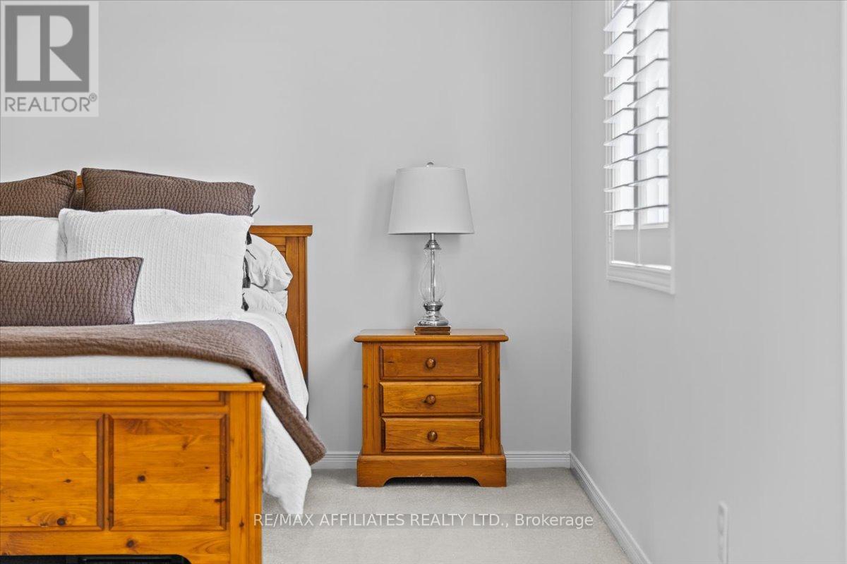 Photo 38 of 57 Insmill Crescent, Ottawa ON