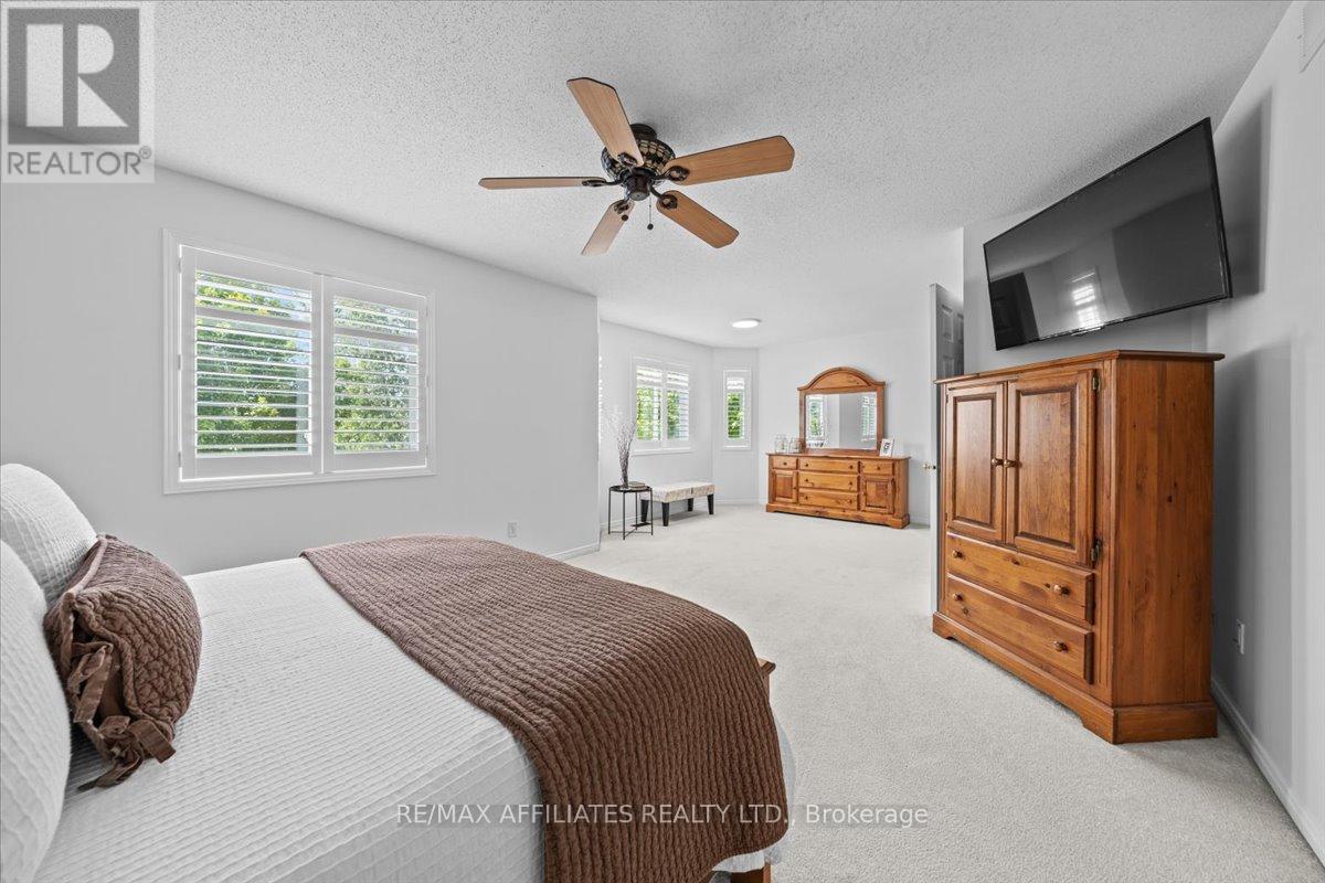 Photo 25 of 57 Insmill Crescent, Ottawa ON