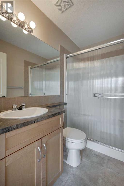 Single Family House for Sale in  Everridge Common SW Evergreen Calgary 