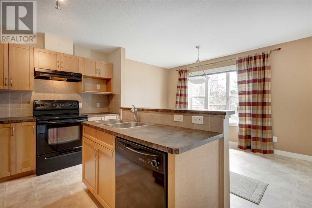 Single Family House for Sale in  Everridge Common SW Evergreen Calgary 