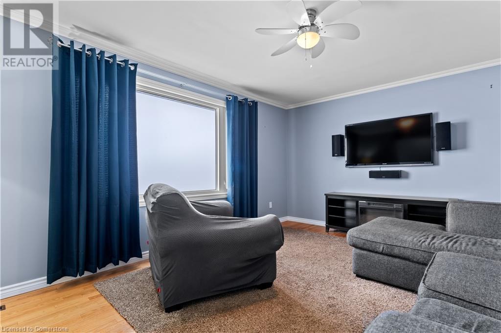 Photo 44 of 4539 Ontario Street, Lincoln ON