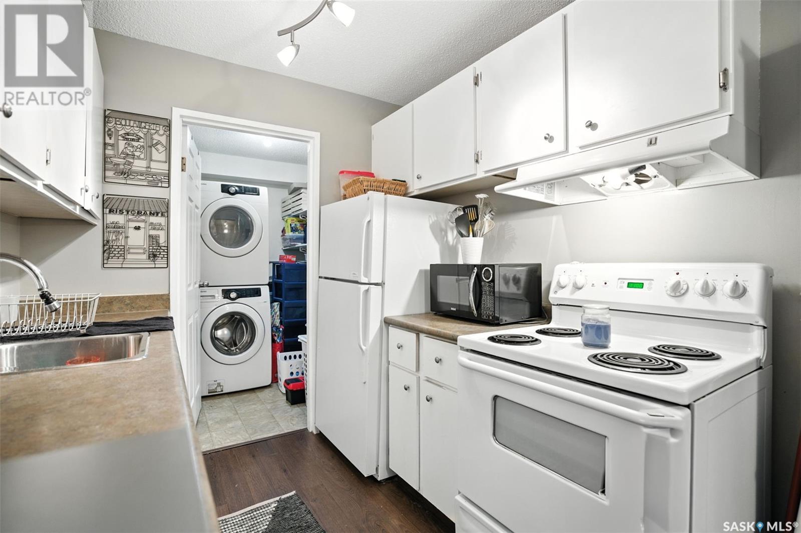 Photo 10 of 106 802 C Kingsmere Boulevard, Saskatoon SK