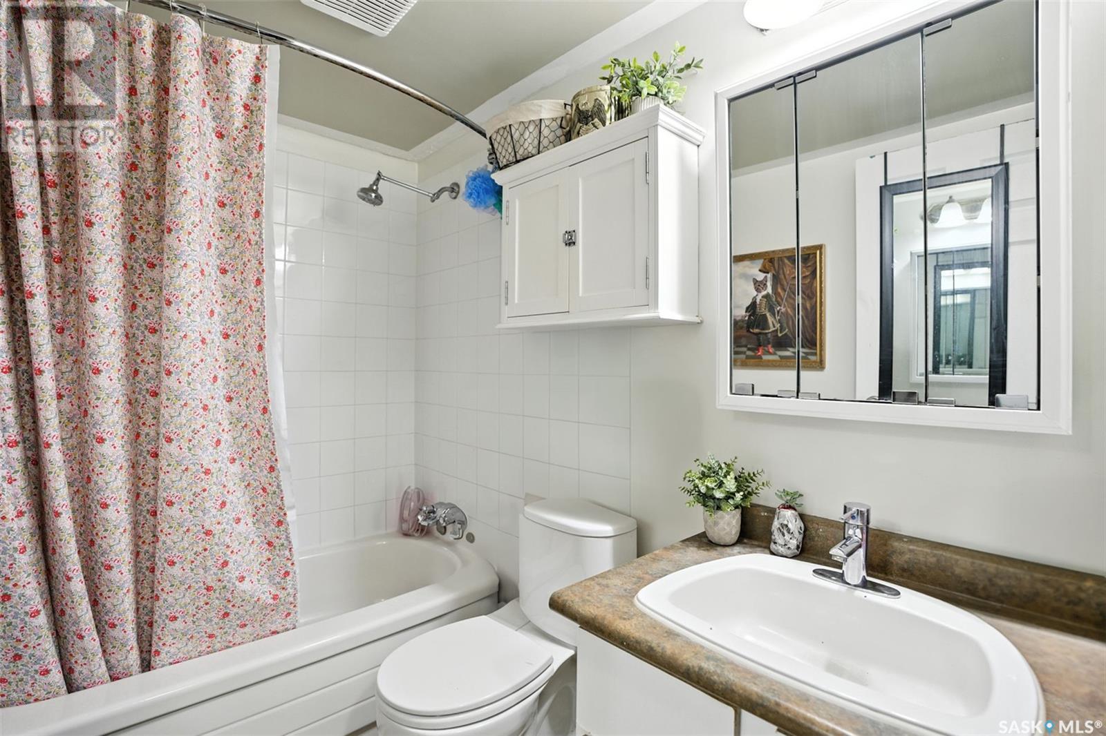 Photo 18 of 106 802 C Kingsmere Boulevard, Saskatoon SK