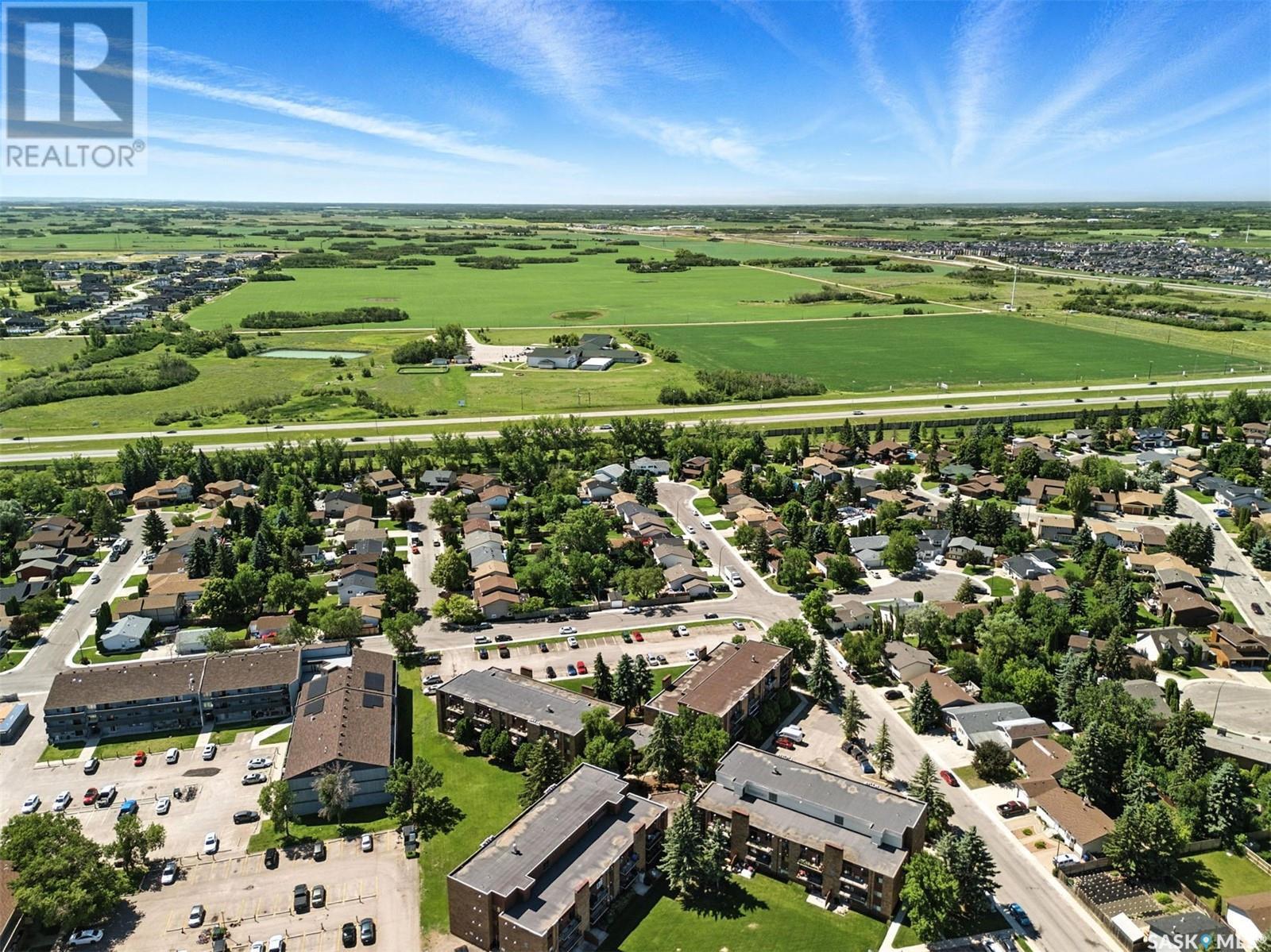 Photo 31 of 106 802 C Kingsmere Boulevard, Saskatoon SK