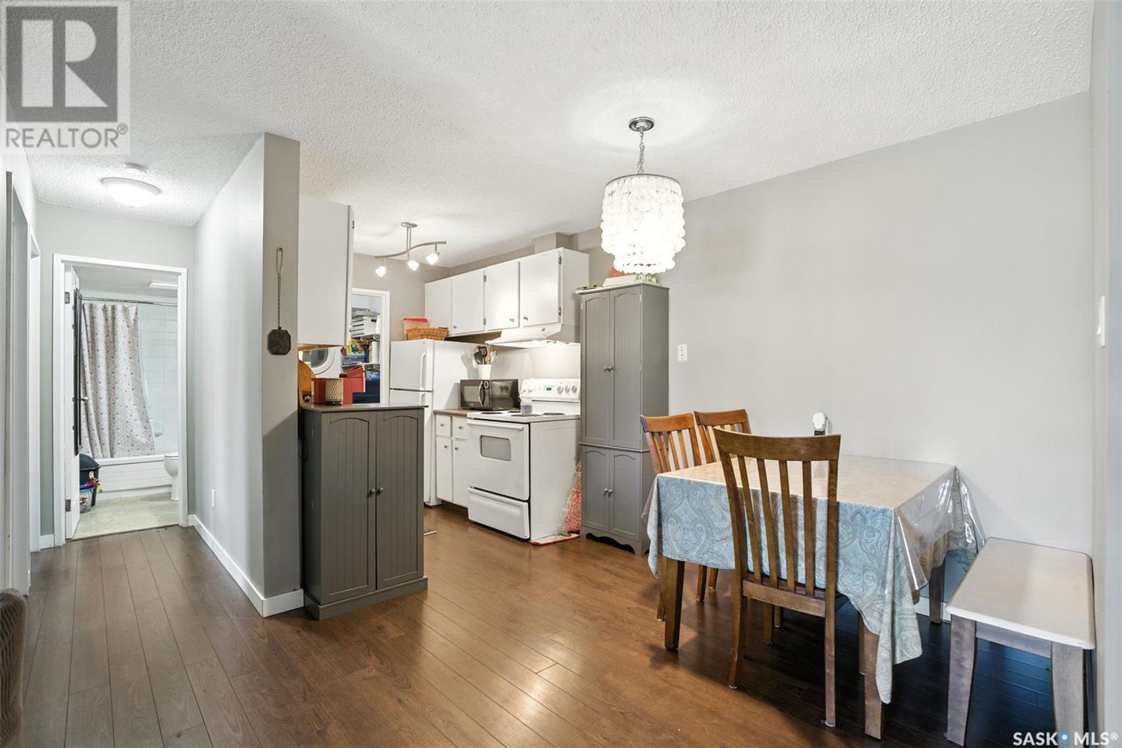 Photo 8 of 106 802 C Kingsmere Boulevard, Saskatoon SK