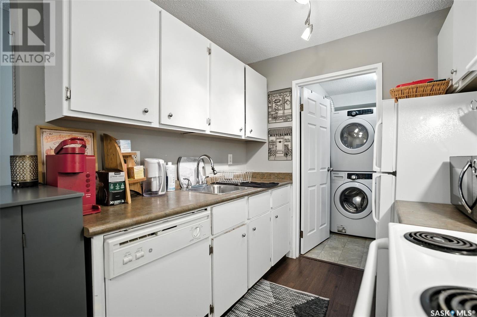 Photo 9 of 106 802 C Kingsmere Boulevard, Saskatoon SK