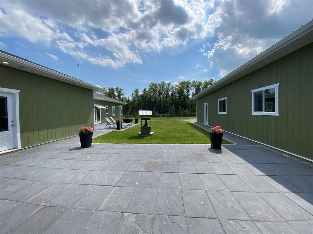 Photo 4 of 58118 Murdock Road, Winnipeg MB