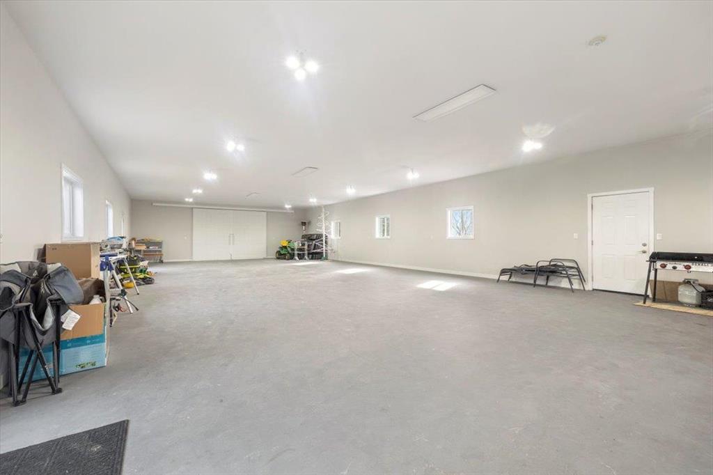 Photo 3 of 58118 Murdock Road, Winnipeg MB