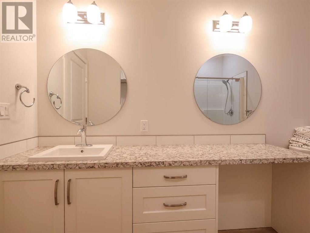 Single Family House Bungalow for Sale in  B A Street Close Parkdale Stettler 