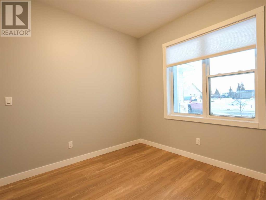 Single Family House Bungalow for Sale in  B A Street Close Parkdale Stettler 