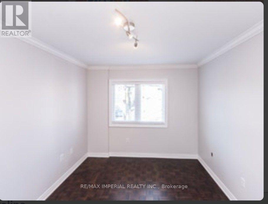 Photo 1 of 714 R Dufferin Street, Toronto ON