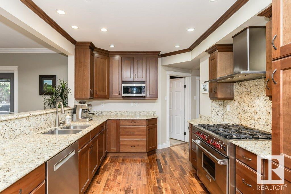 Photo 16 of 9119 117 St Nw, Edmonton AB