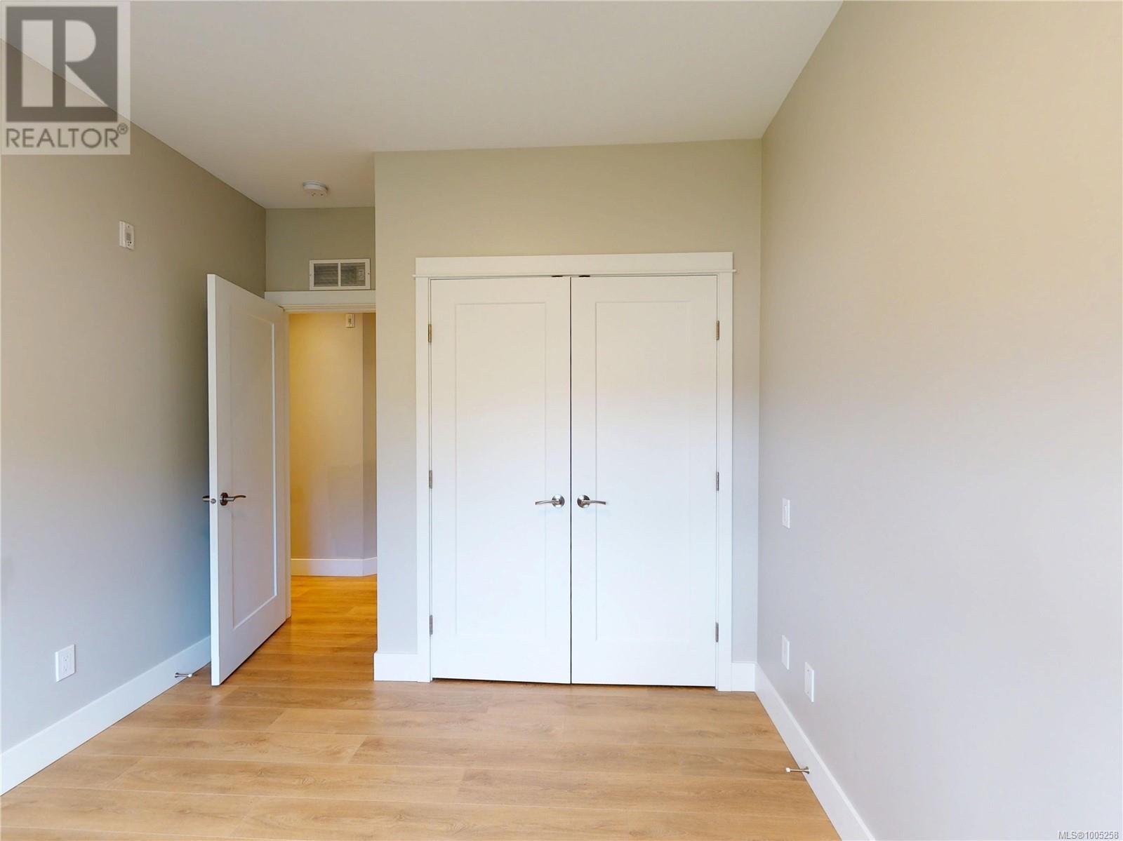 Photo 6 of 305 1820 Maple Ave S, Sooke BC