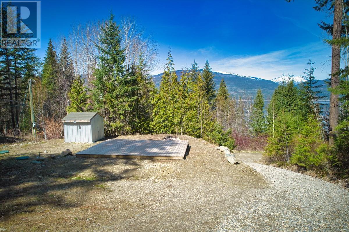 Photo 9 of 3950 Short Road, Eagle Bay BC