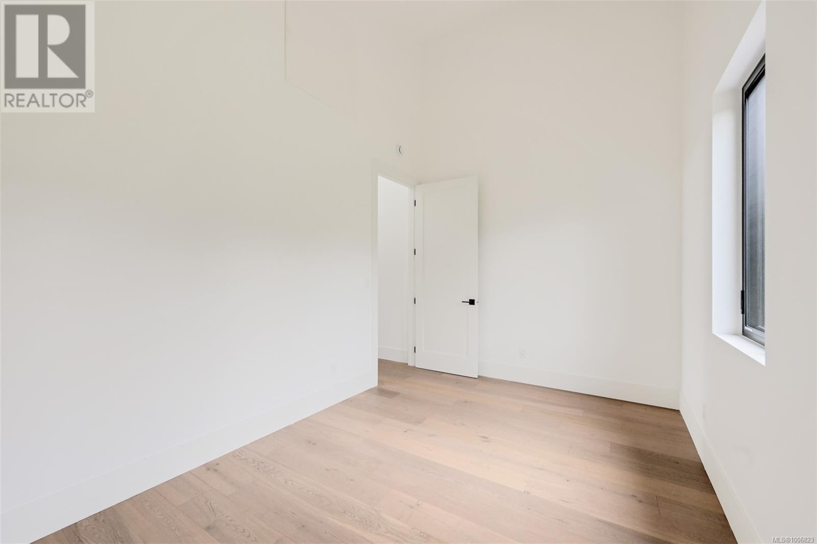  1624 Warren Gardens, Victoria