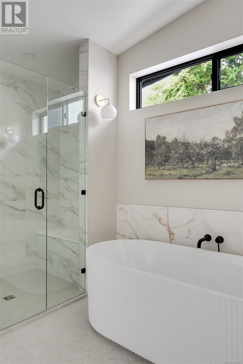  1624 Warren Gardens, Victoria