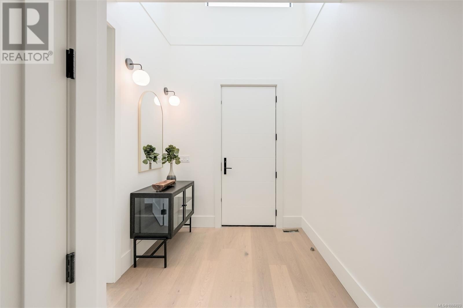 1624 Warren Gardens, Victoria