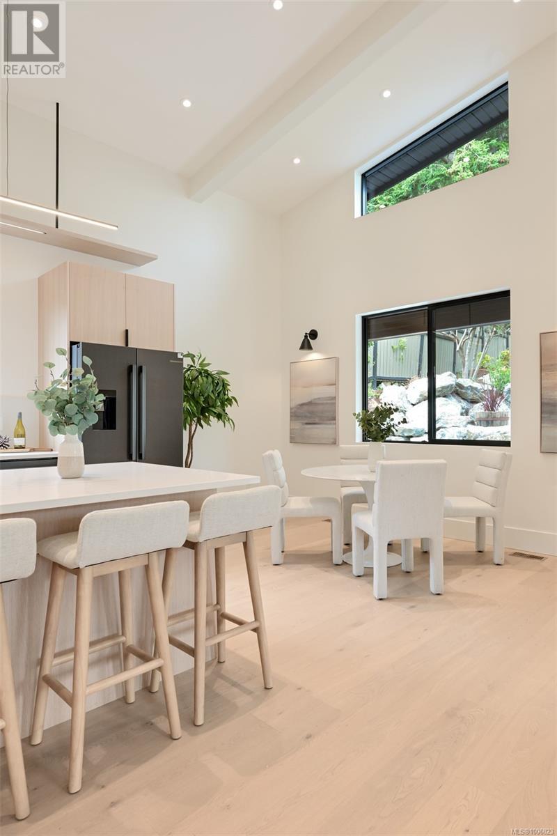  1624 Warren Gardens, Victoria