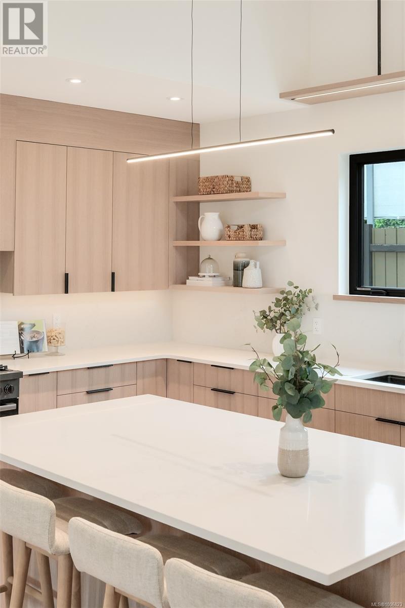  1624 Warren Gardens, Victoria