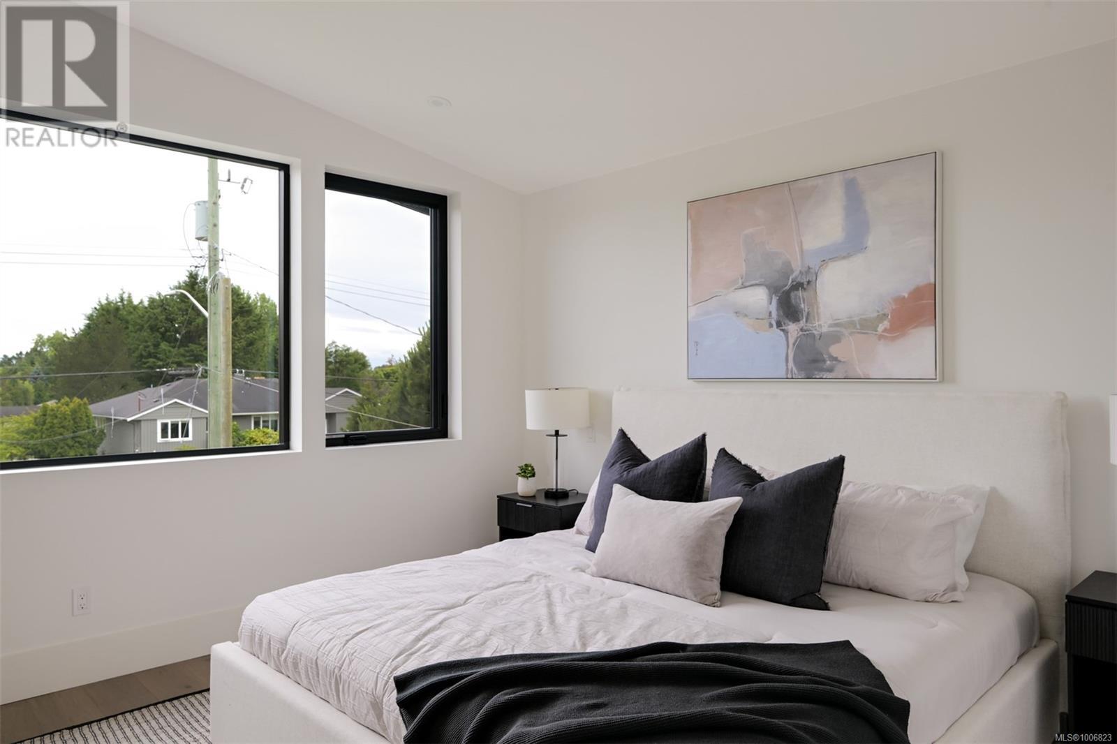  1624 Warren Gardens, Victoria
