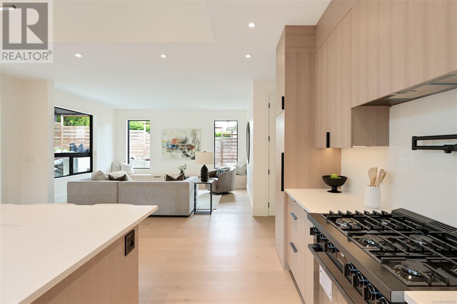  1624 Warren Gardens, Victoria