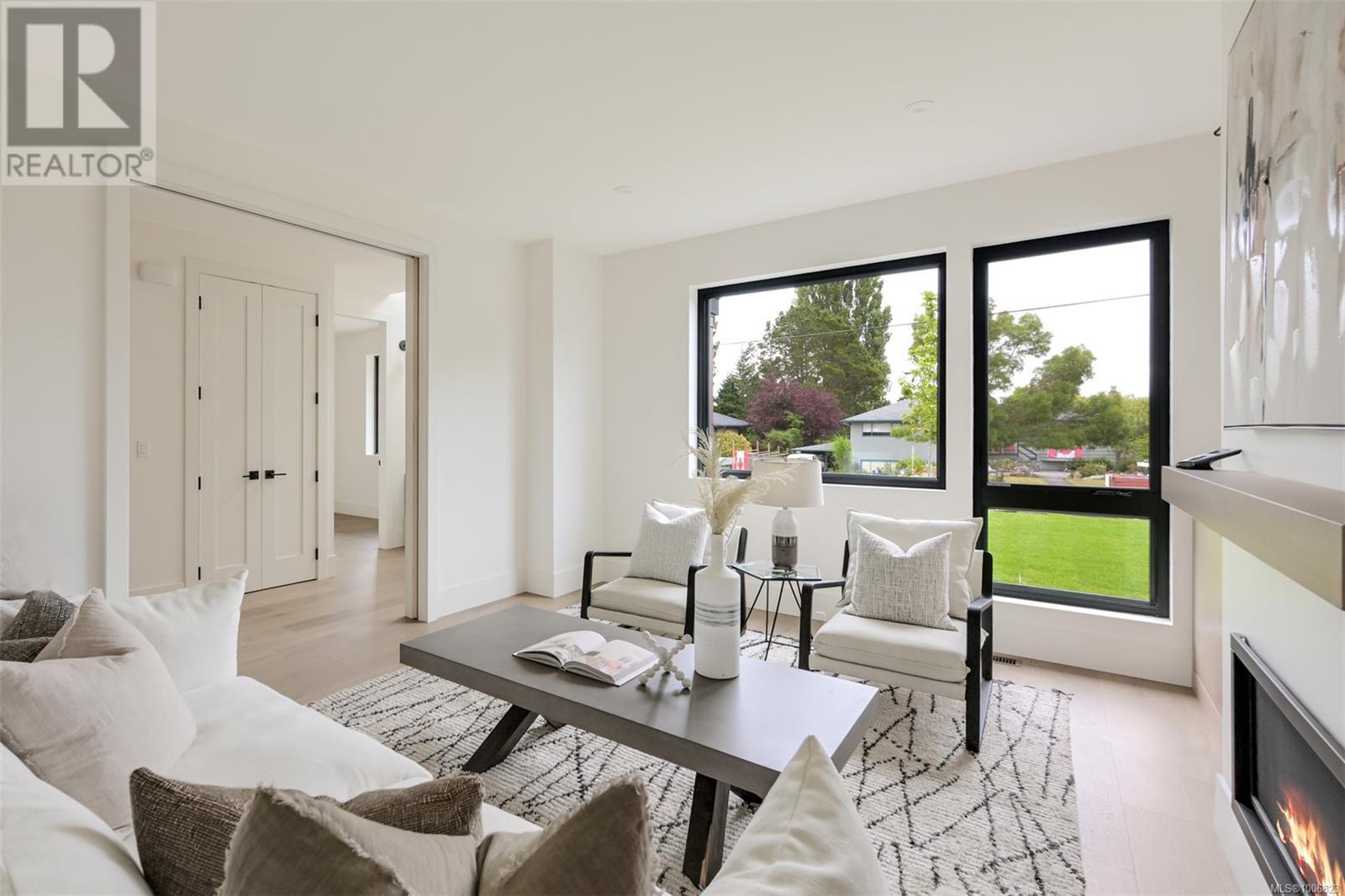  1624 Warren Gardens, Victoria