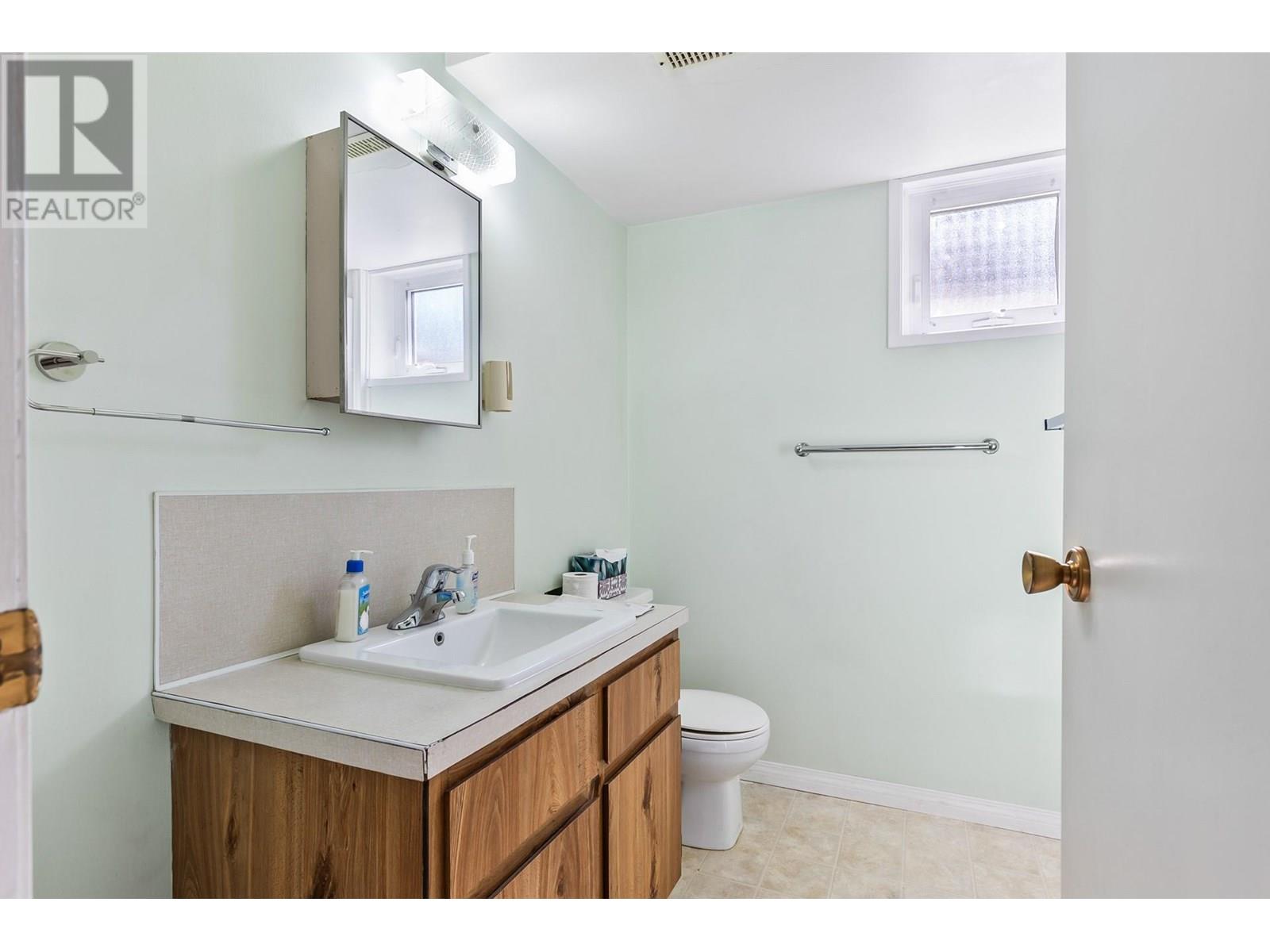 465 Seaford Road, Kelowna