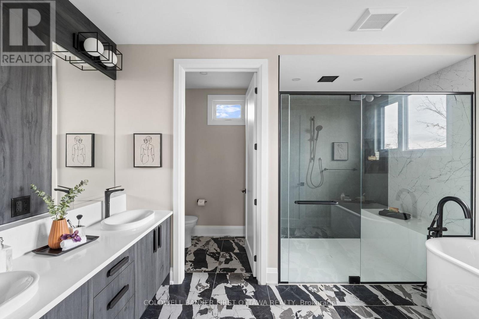 Photo 29 of 42 Parkland Crescent, Ottawa ON