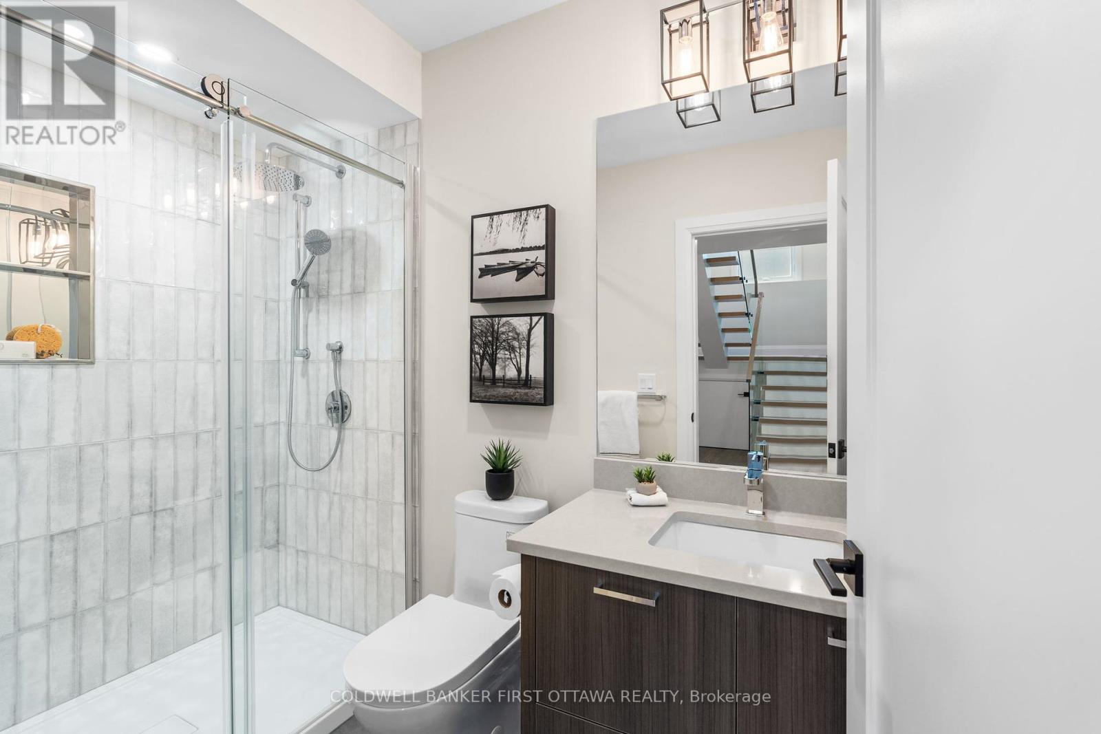 Photo 19 of 42 Parkland Crescent, Ottawa ON